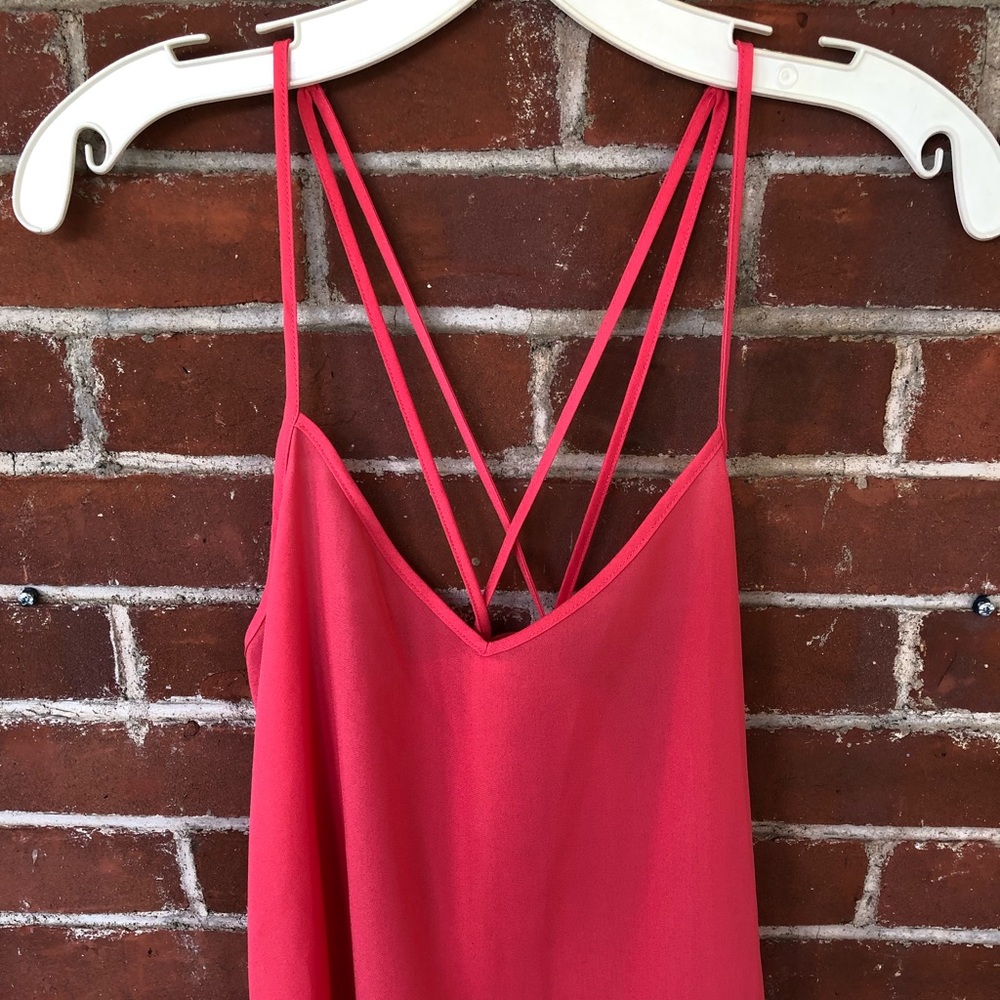 🌴 3/$12 Hollister salmon colored strappy tank